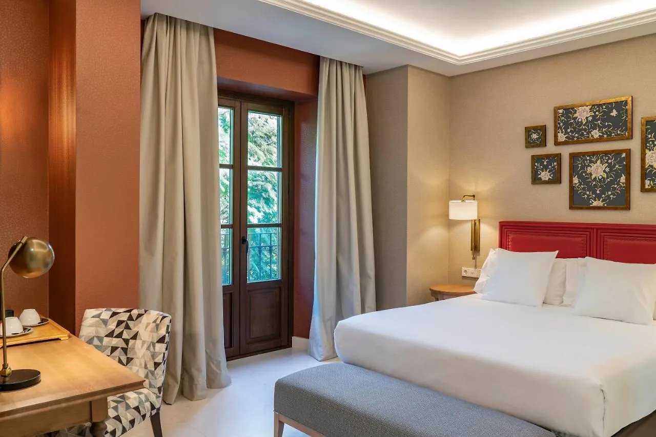 Vincci Molviedro Hotel Seville 4*,