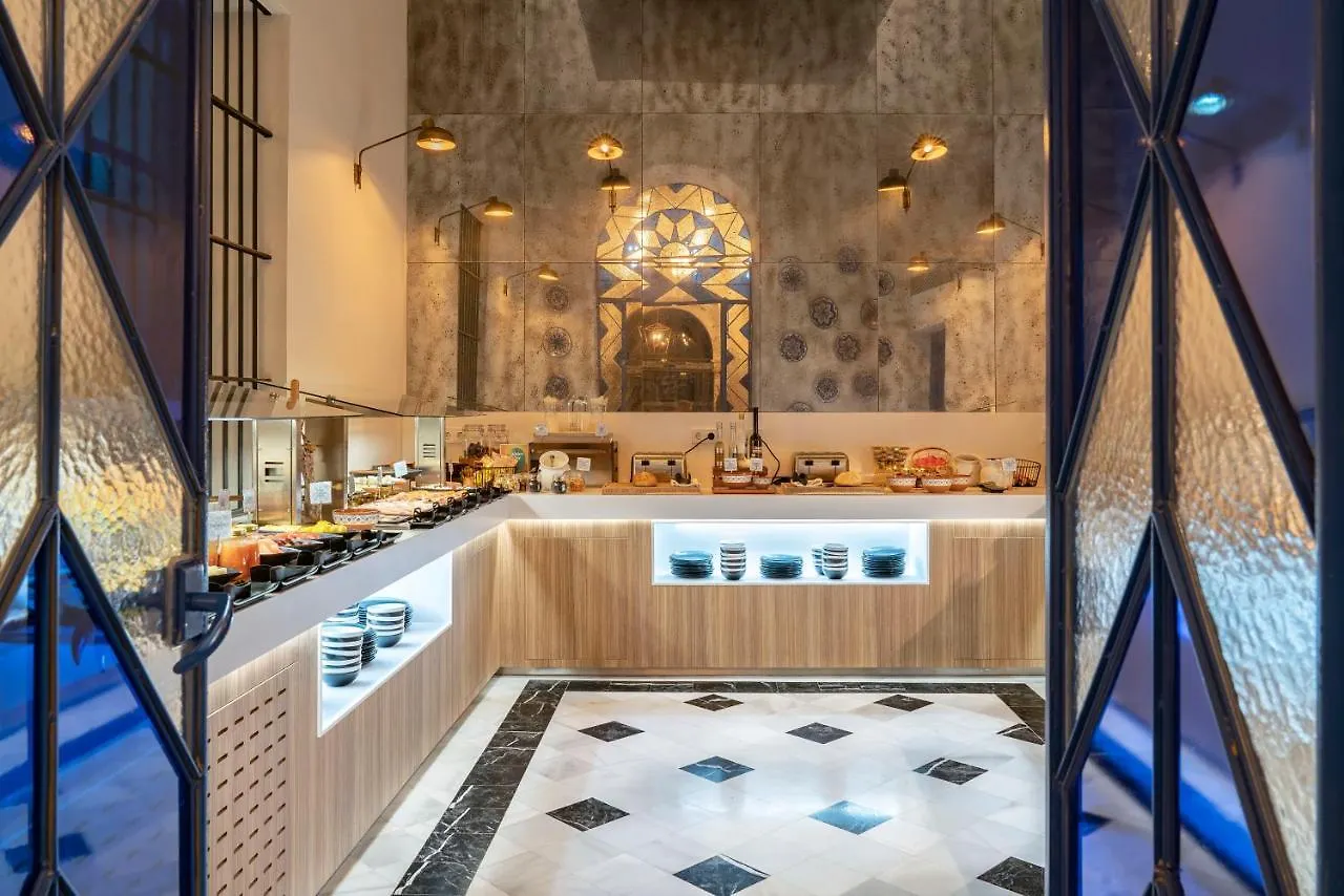 ****  Vincci Molviedro Hotel Seville Spain