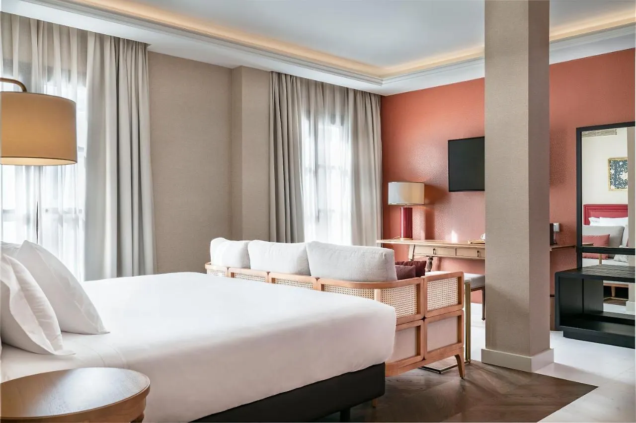 Vincci Molviedro Hotel Seville 4*,