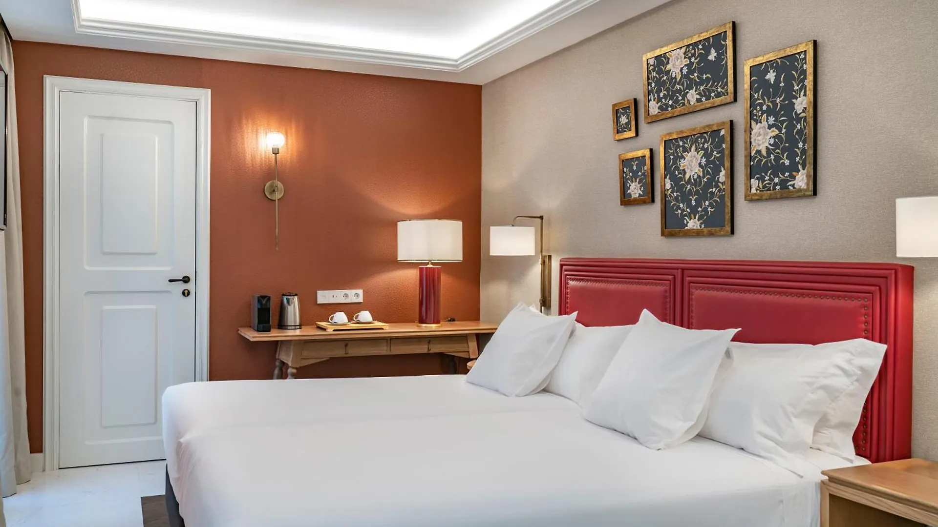 Vincci Molviedro Hotel Seville 4*,  Spain